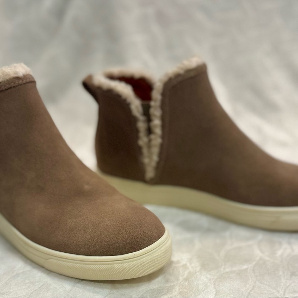New Lucky Brand Cozy Brown Ankle Boots